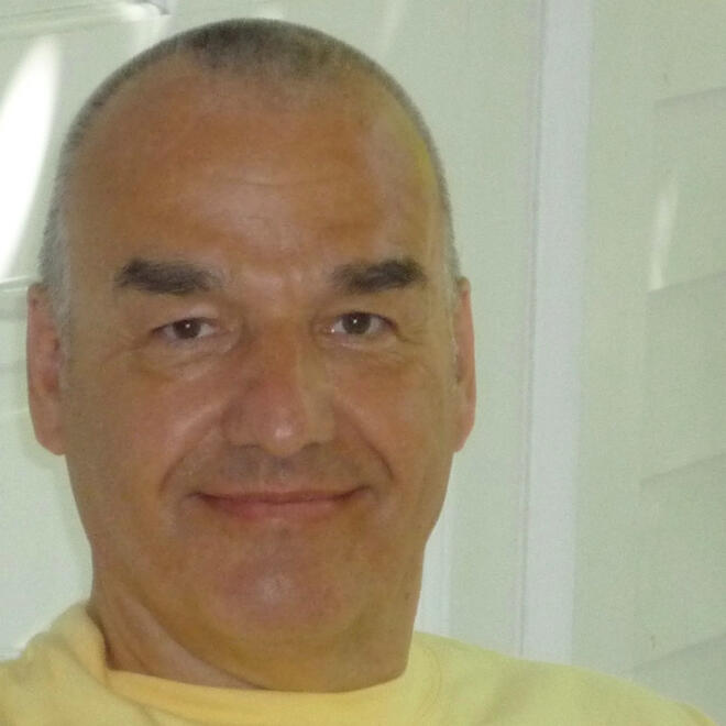 Logo for Quiz and Trivia Books by Nicco Schaal, available on Amazon.